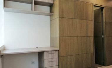 PR8210 Arriendo de oficina en el sector Ciudad del Rio