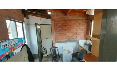CASA VENTA PERMUTA, ESTADIO MEDELLN, CERCA ESTACION FLORESTA
