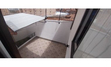 CASA VENTA PERMUTA, ESTADIO MEDELLN, CERCA ESTACION FLORESTA