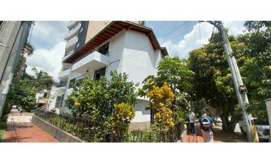CASA VENTA PERMUTA, ESTADIO MEDELLN, CERCA ESTACION FLORESTA