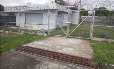 Se Alquila Local en Juan Díaz $1000