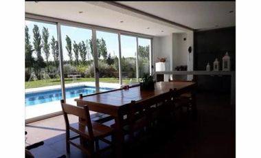 Excelente Casa de 6 Ambientes, Country &ampquotTERRAVISTA"