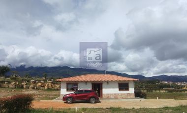 COD. 10787 - SE ARRIENDA CASA CAMPESTRE - BARRIO: SIN DEFINIR