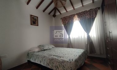 COD. 10787 - SE ARRIENDA CASA CAMPESTRE - BARRIO: SIN DEFINIR