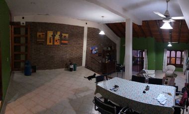 VENDO CASA SOBRE LA COSTA DEL RIO EN AVD ESTRADA