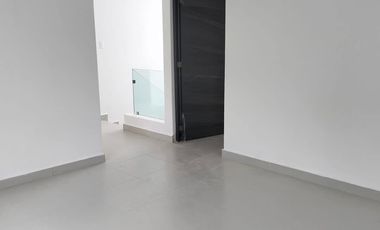 Casa en Esquina en Lomas Tercera ideal para casa u ofocinas