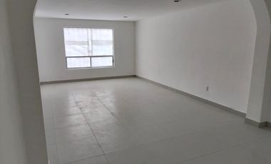 Casa en Esquina en Lomas Tercera ideal para casa u ofocinas