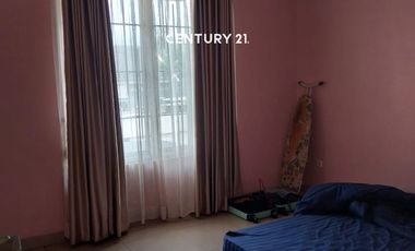 Rumah Bagus Furnish 2 Lantai Di Podomoro Karawang