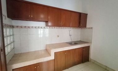 Di Sewakan Rumah Siap Huni 3 Kamar di Batununggal Bandung