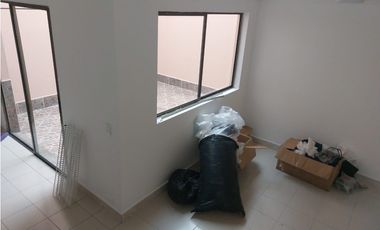 RENTAMOS CASA  DOS NIVELES  LA ESTRELLA - ANTIOQUIA