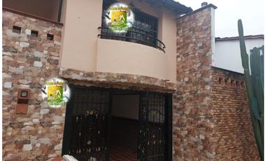 RENTAMOS CASA  DOS NIVELES  LA ESTRELLA - ANTIOQUIA