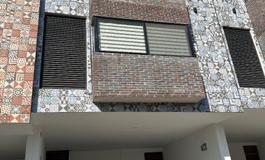 Casa townhouse en Renta amueblada en Momoxpan