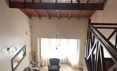 Casa 5 Ambientes En Venta - Francisco Álvarez, Moreno