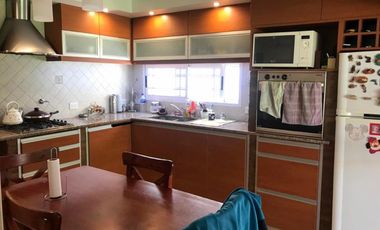 Casa 5 Ambientes En Venta - Francisco Álvarez, Moreno