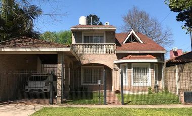 Casa 5 Ambientes En Venta - Francisco Álvarez, Moreno