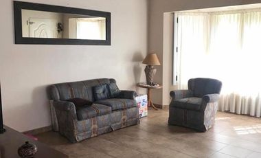 Casa 5 Ambientes En Venta - Francisco Álvarez, Moreno