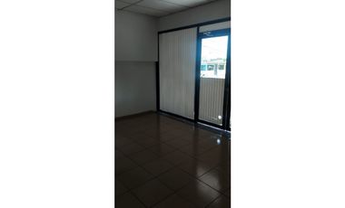 SEA CONFIABLE VENDE OFIDEPOSITO EN VIA TOCUMEN
