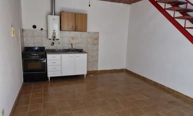 Alquiler Departamento 1 dormitorio tipo duplex interno de pasillo - Suipacha 2700, Rosario
