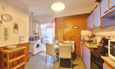 PH 4 Amb con 2 Patios en Versalles