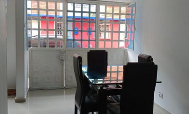 HERMOSA CASA DE 3 NIVELES EN VENTA EN COAVICONSA. Cod V6048