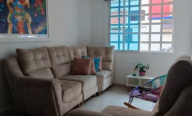 HERMOSA CASA DE 3 NIVELES EN VENTA EN COAVICONSA. Cod V6048