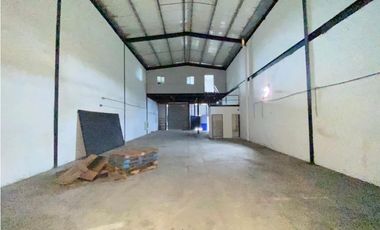 SE VENDE BODEGA EN JUAN DIAZ >> LISTA PARA ENTREGA<<