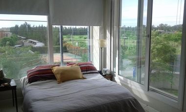Loft de Ayres , Pilar