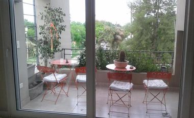 Loft de Ayres , Pilar