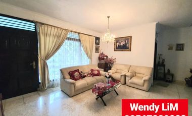 RUMAH ASRI DENGAN TAMAN at PERMATA HIJAU JAKARTA SELATAN
