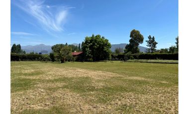 Se vende parcela amoblada en Paine