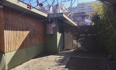Casa en arriendo con 4 dormitorios en Reñaca, Viña del Mar