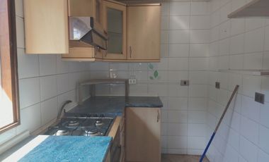 Casa en arriendo con 4 dormitorios en Reñaca, Viña del Mar