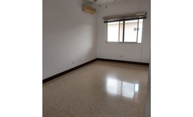 ALQUILER CASA COSTA DEL ESTE