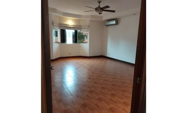 ALQUILER CASA COSTA DEL ESTE