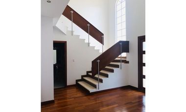 ALQUILER CASA COSTA DEL ESTE