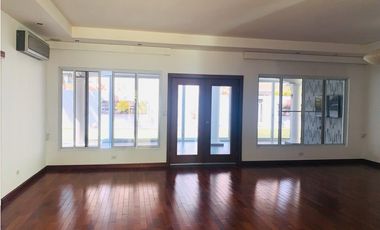 ALQUILER CASA COSTA DEL ESTE