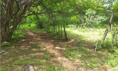 ESPLENDIDO RANCHO EN COL. CUAUHTÉMOC - VILLAFLORES
