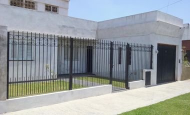 VENTA - ALDO BONZI -  CASA EN LOTE PROPIO - COD 883