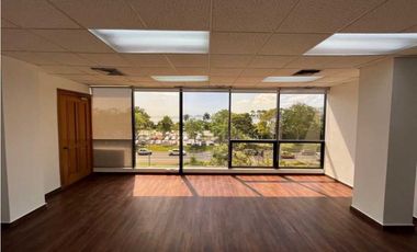 OFICINA EN PH GALERIAS BALBOA DE 485 M2 AVENIDA BALBOA