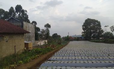 Tanah Siap Bangun 2000 m Dekat Pasar Lembang