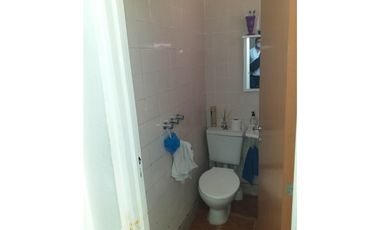 VENTA 2 AMBIENTES  .PERON 2900