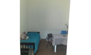 VENTA 2 AMBIENTES  .PERON 2900