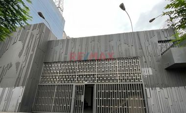 Oportunidad Comercial – Local En Zona Estratégica Del Cercado De Lima