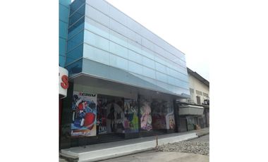 Venta de Oficina Showroom Zona Libre