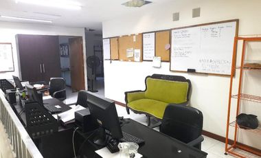 bodega en venta en barrio trinidad. Cod V11342