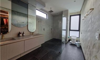 Casa en Arriendo Las Palmas Medellín