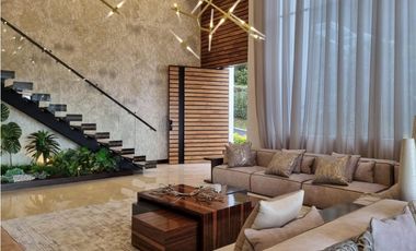 Casa en Arriendo Las Palmas Medellín