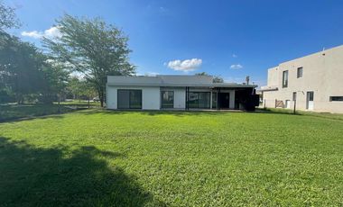 Casa en alquiler en San Matias, Escobar