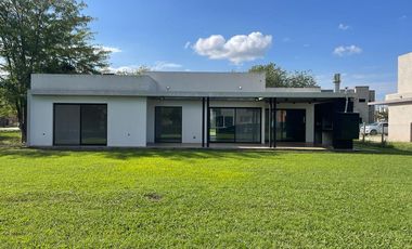 Casa en alquiler en San Matias, Escobar