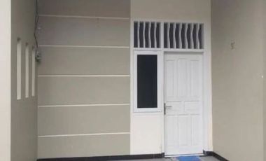 Rumah Kutisari hadap timur STRATEGIS